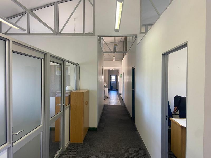 To Let commercial Property for Rent in Newton Park Eastern Cape